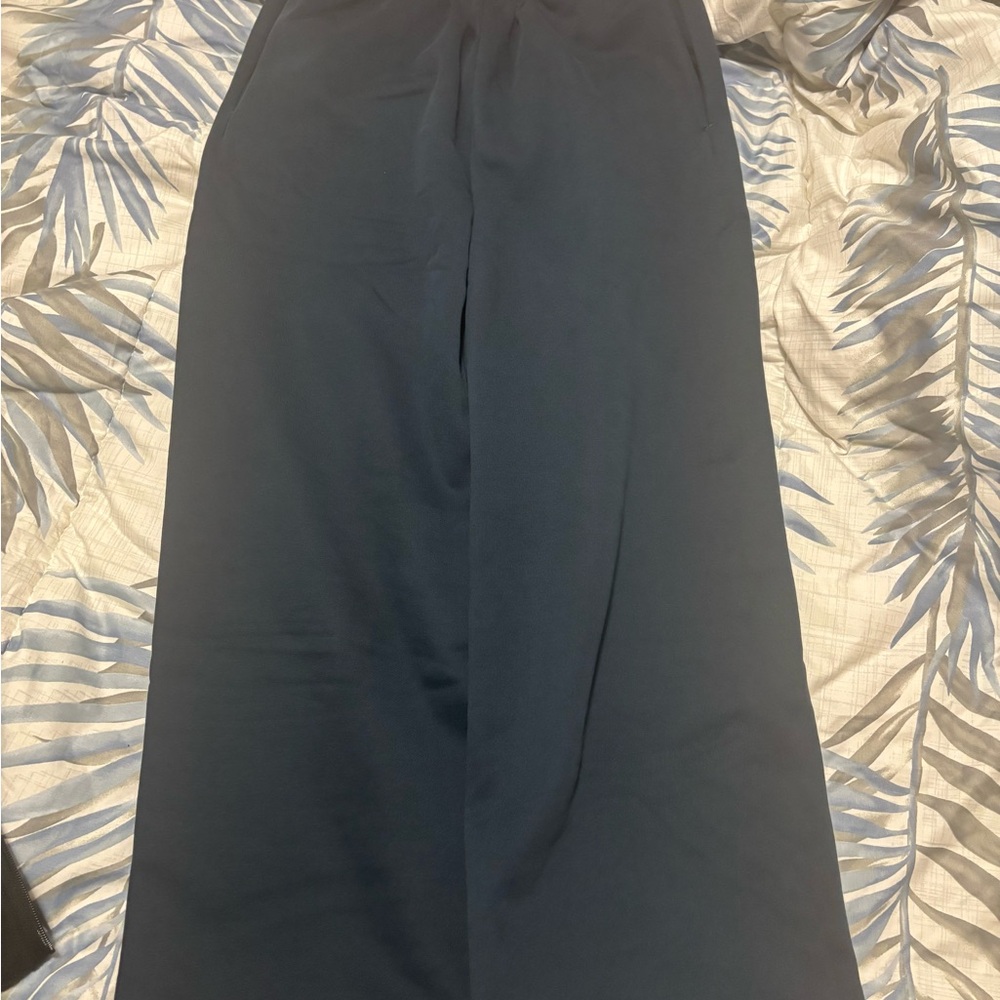 Chic Black Wide-Leg Pants